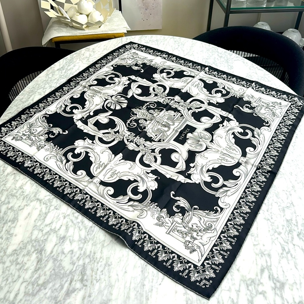 Versace authentic - barocco silver  silk scarf